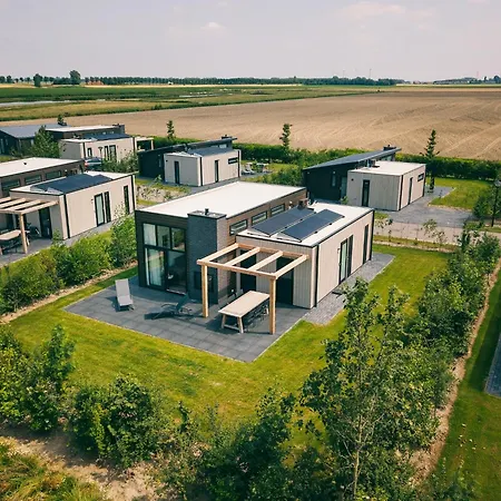 Sustainably Built, 2 Bathroom Bungalow, In 2 Nature Reserves * Herkingen